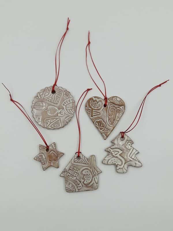 Set of 5 Ornaments ‘House, Tree, Heart, Star, Rosacea’